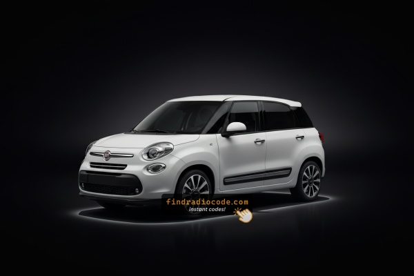 Fiat 500L car photo