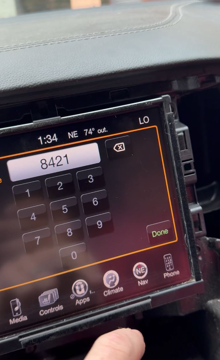 Customer review - Jeep Grand Cherokee radio unlocked successfully